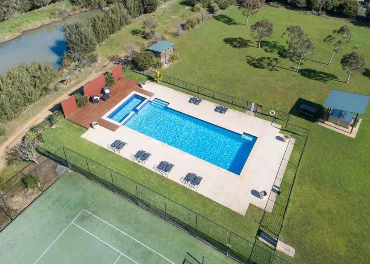 Couple'S Luxury Resort Spa Retreat Cowes Exterior photo