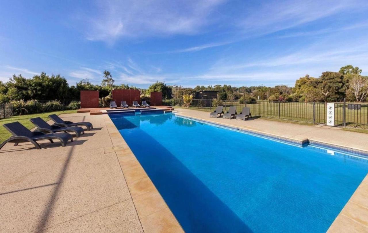 Couple'S Luxury Resort Spa Retreat Cowes Exterior photo