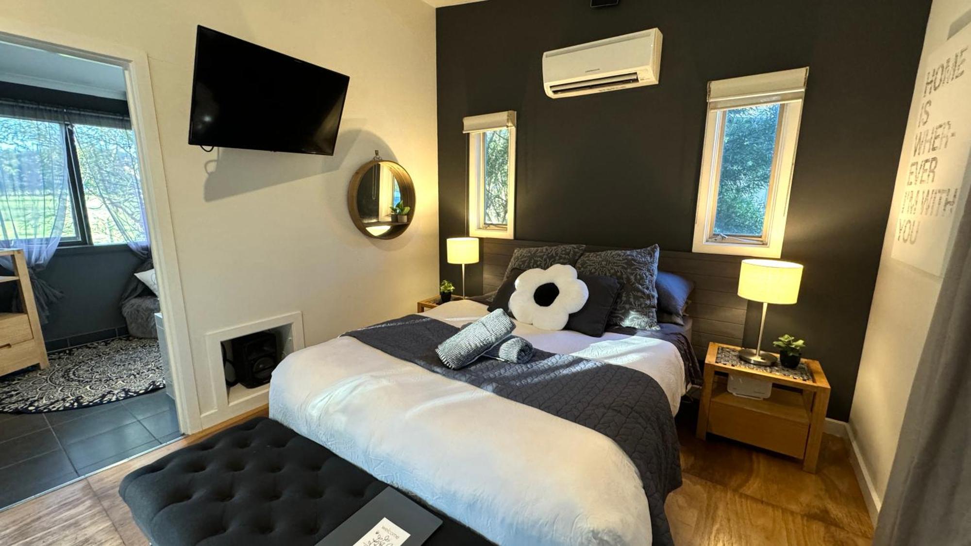 Couple'S Luxury Resort Spa Retreat Cowes Exterior photo