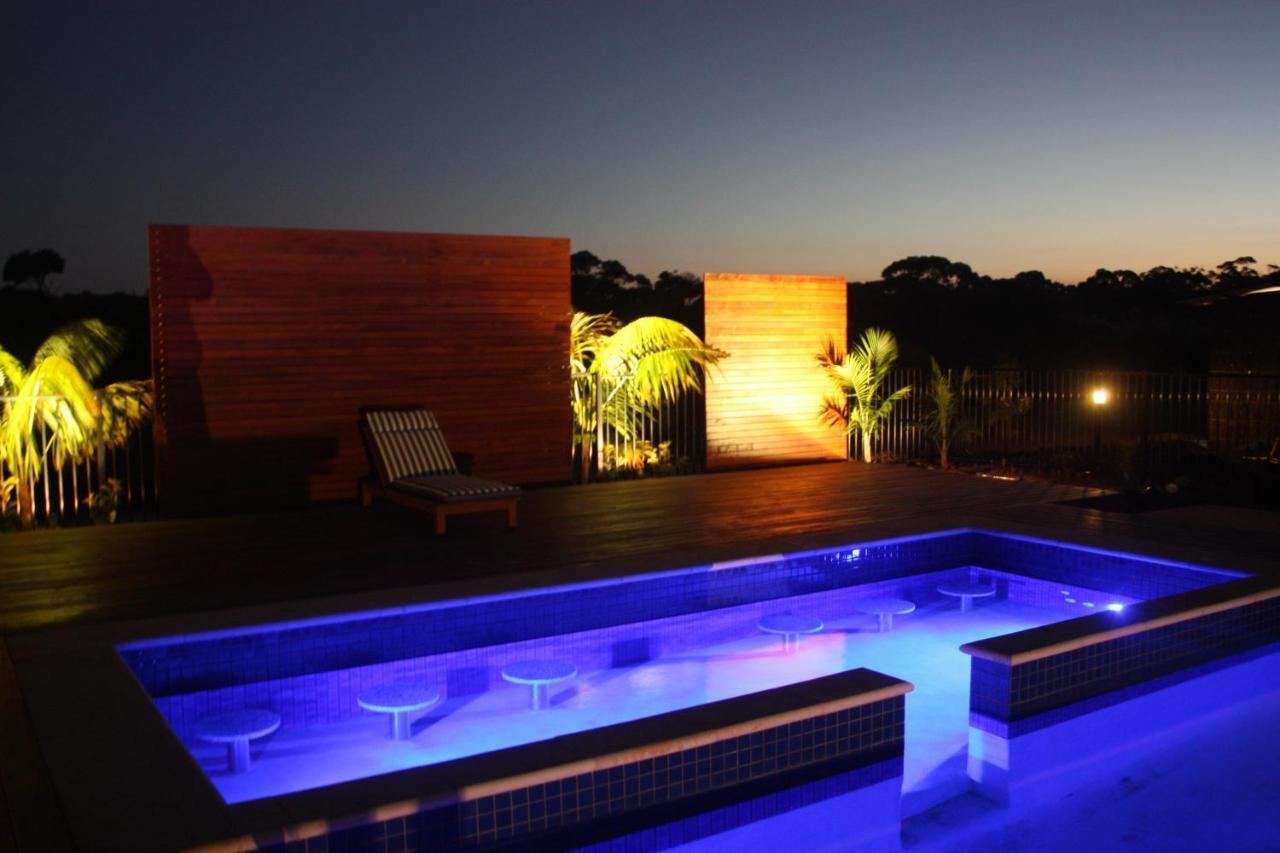 Couple'S Luxury Resort Spa Retreat Cowes Exterior photo